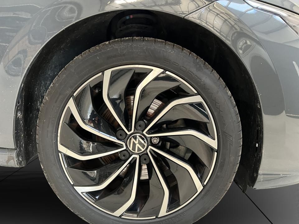 volkswagen-golf-2024-gasolina-999cc