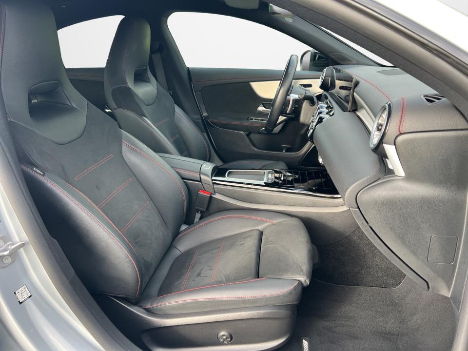 mercedes-benz-cla-2024-hibrido-1332cc