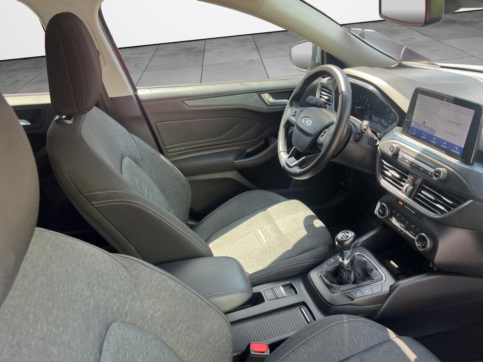 ford-focus-2021-hibrido-998cc
