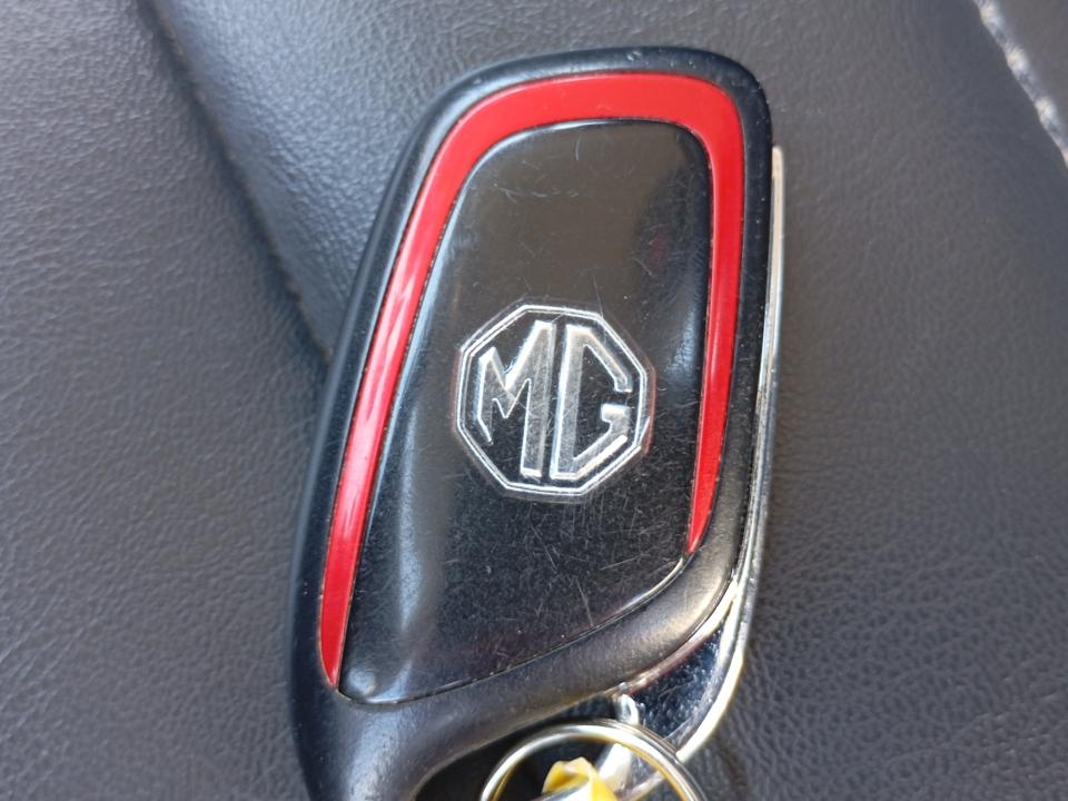 mg-zs-2023-gasolina-999cc