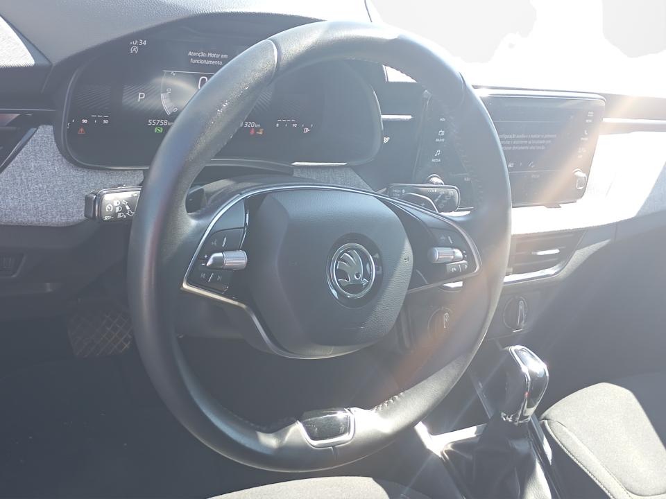 skoda-scala-2024-gasolina-999cc
