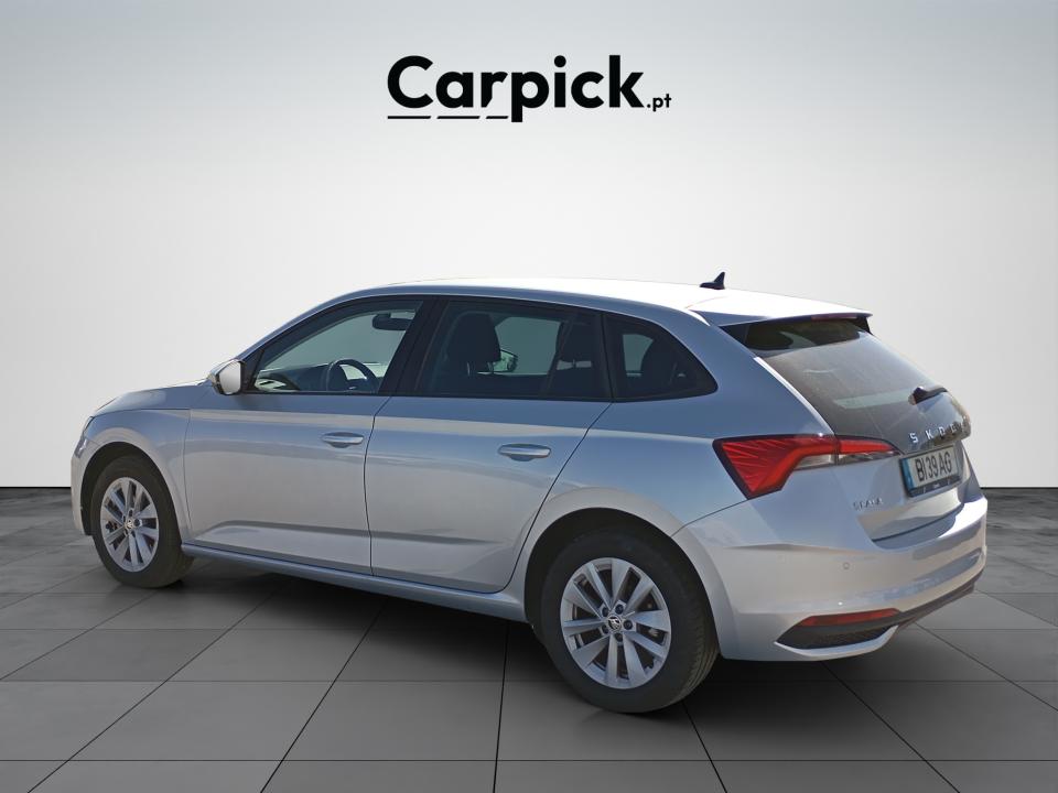 skoda-scala-2024-gasolina-999cc