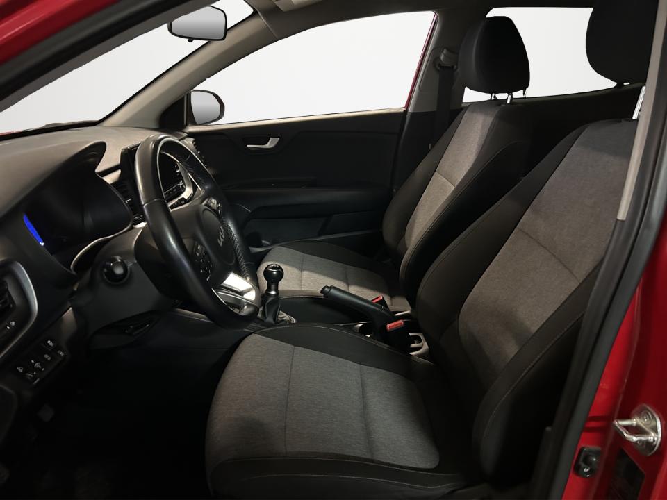 kia-stonic-2023-gasolina-1197cc