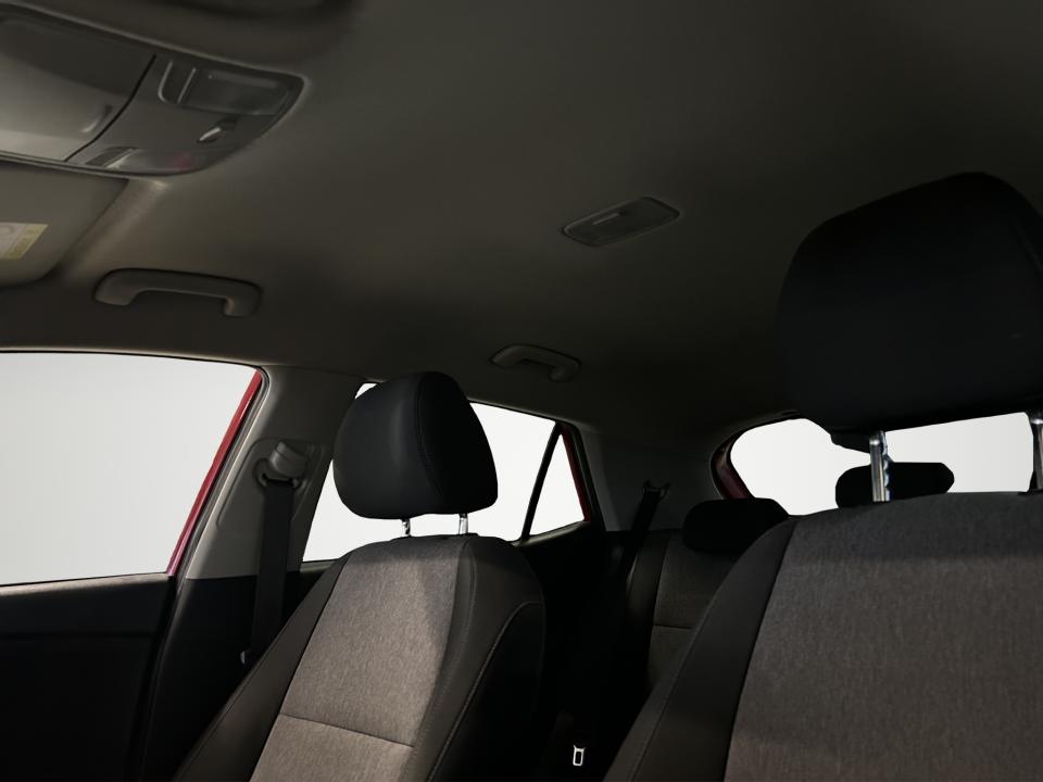 kia-stonic-2023-gasolina-1197cc