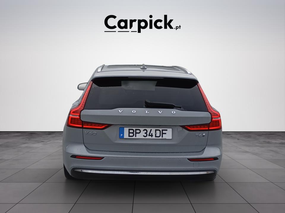 volvo-v60-2024-hibrido-1969cc