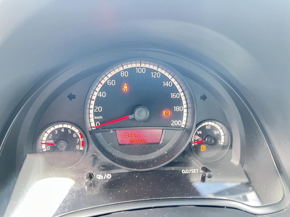 volkswagen-up-2015-gasolina-999cc