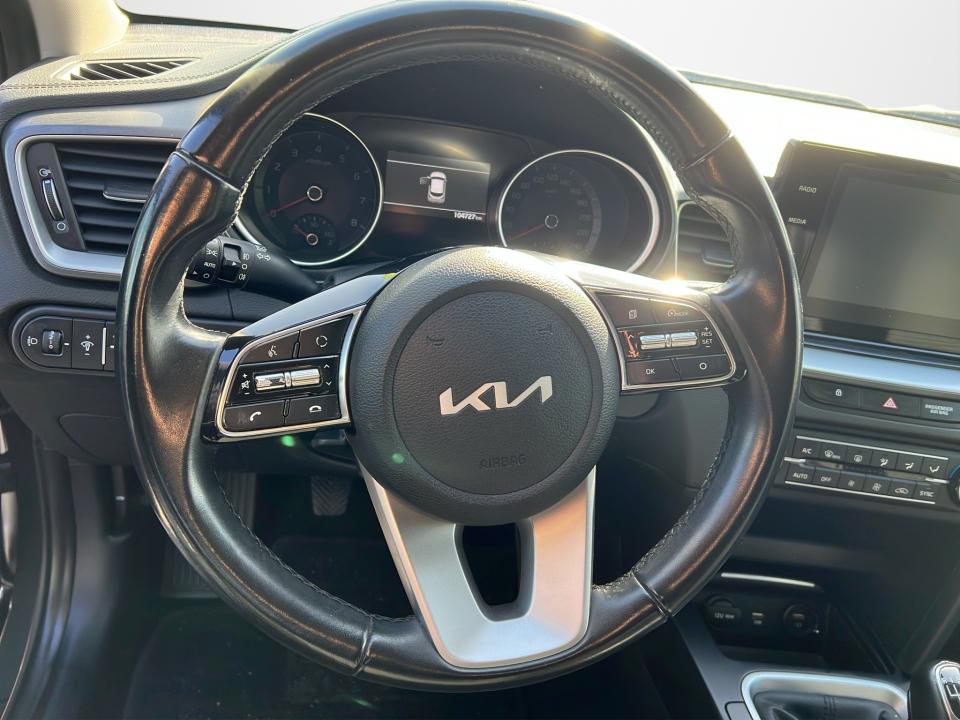kia-xceed-2022-gasolina-998cc