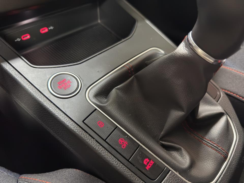 seat-ibiza-2023-gasolina-999cc