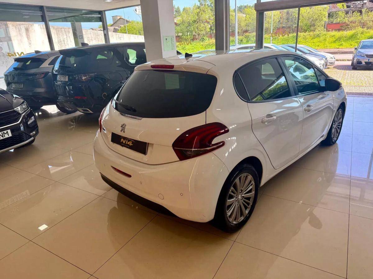 peugeot-208-2018-diesel-1499cc