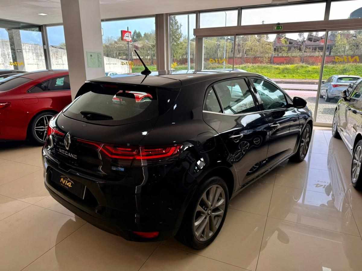 renault-megane-1-6-e-tech-plug-in-2022-gasolina-1598cc