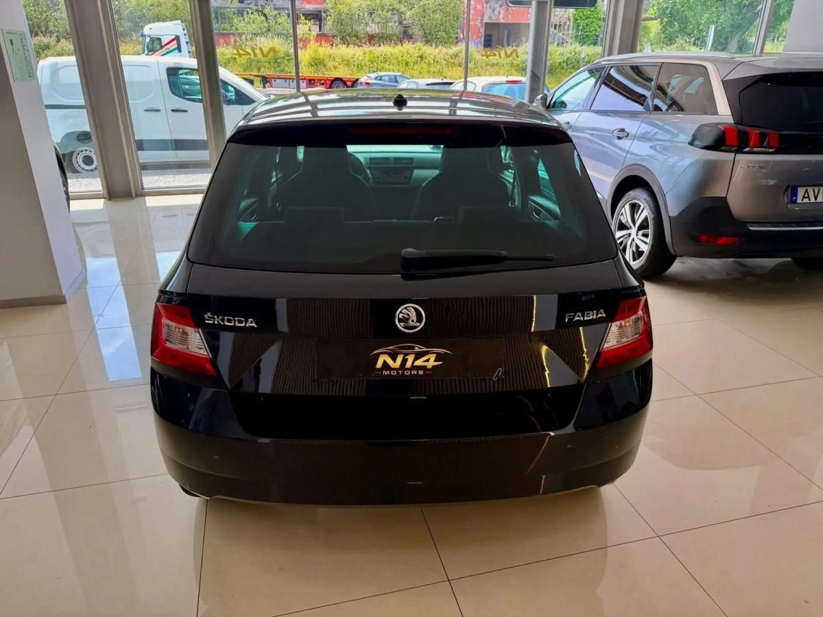 skoda-fabia-2016-gasolina-1197cc
