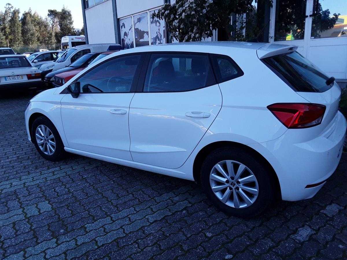 seat-ibiza-2023-gasolina-999cc