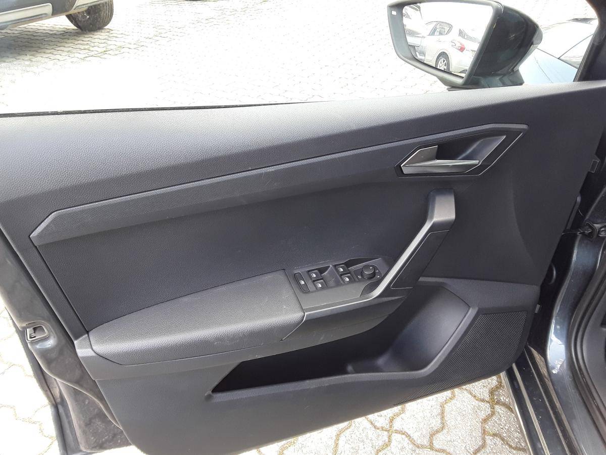 seat-ibiza-2023-gasolina-999cc