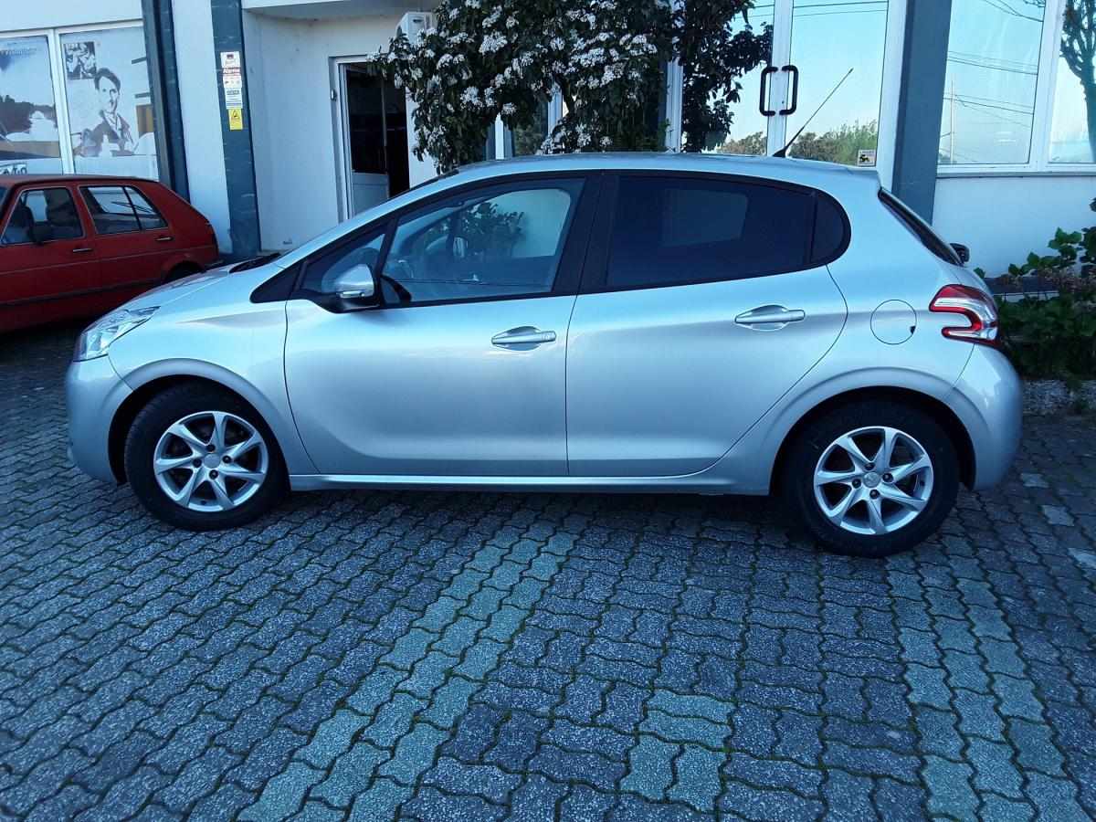 peugeot-208-2013-diesel-1398cc