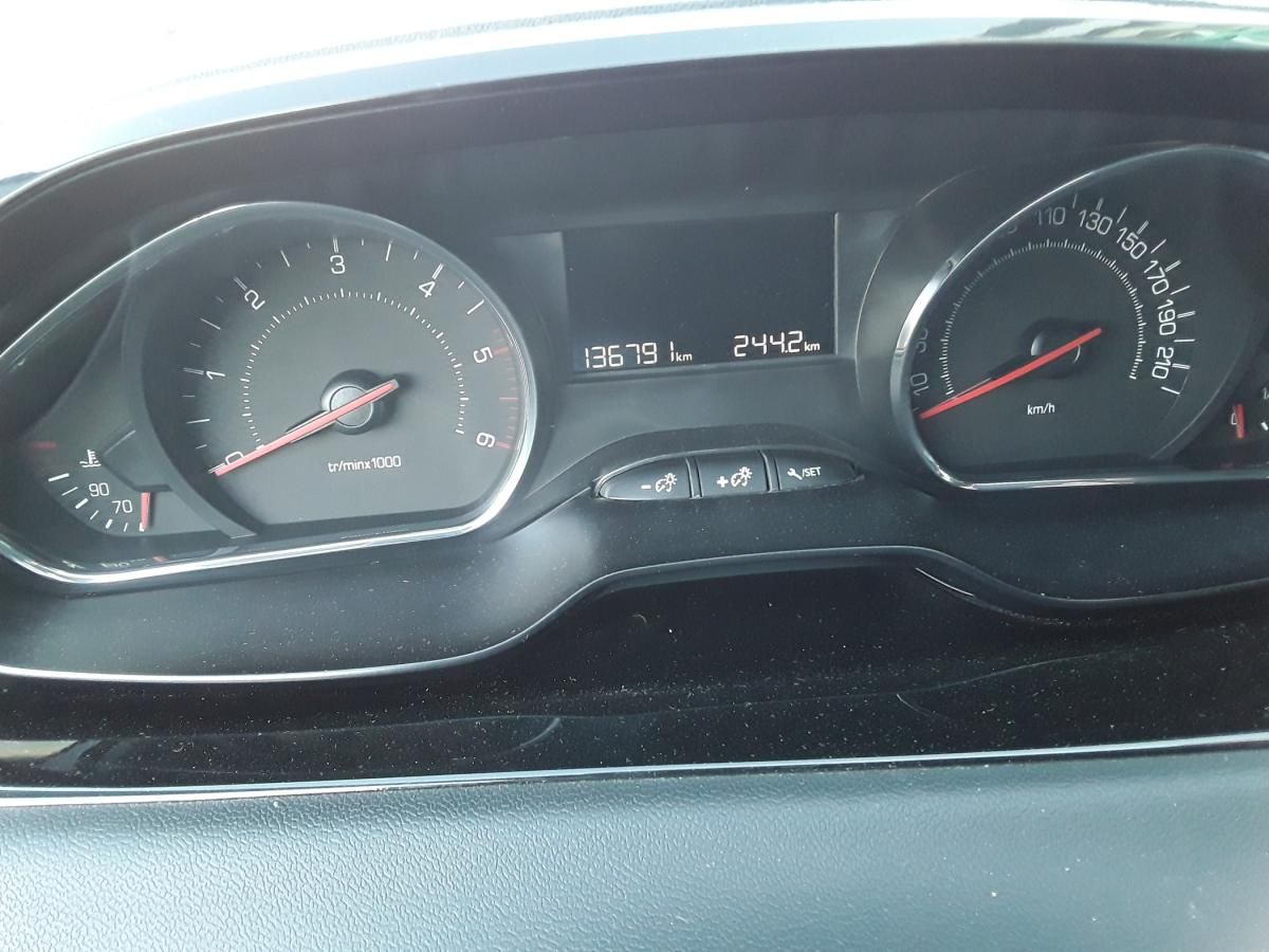 peugeot-208-2013-diesel-1398cc