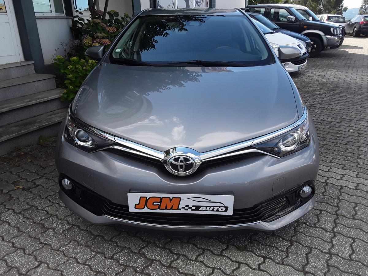 toyota-auris-2017-gasolina-1197cc