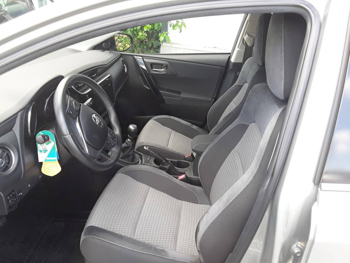 toyota-auris-2017-gasolina-1197cc