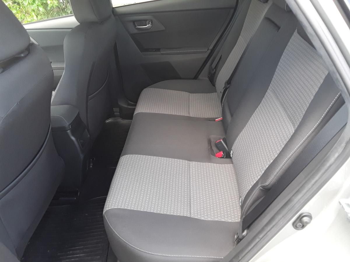 toyota-auris-2017-gasolina-1197cc