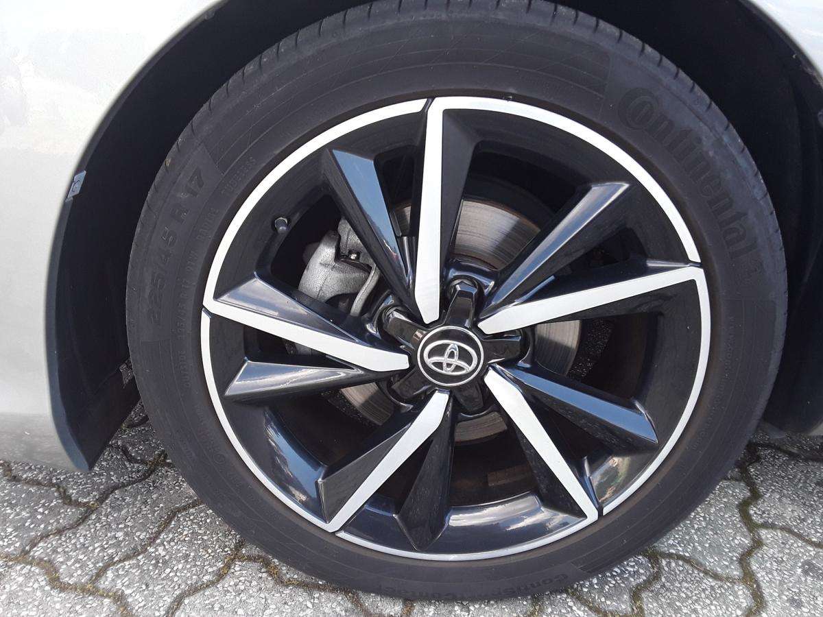 toyota-auris-2017-gasolina-1197cc