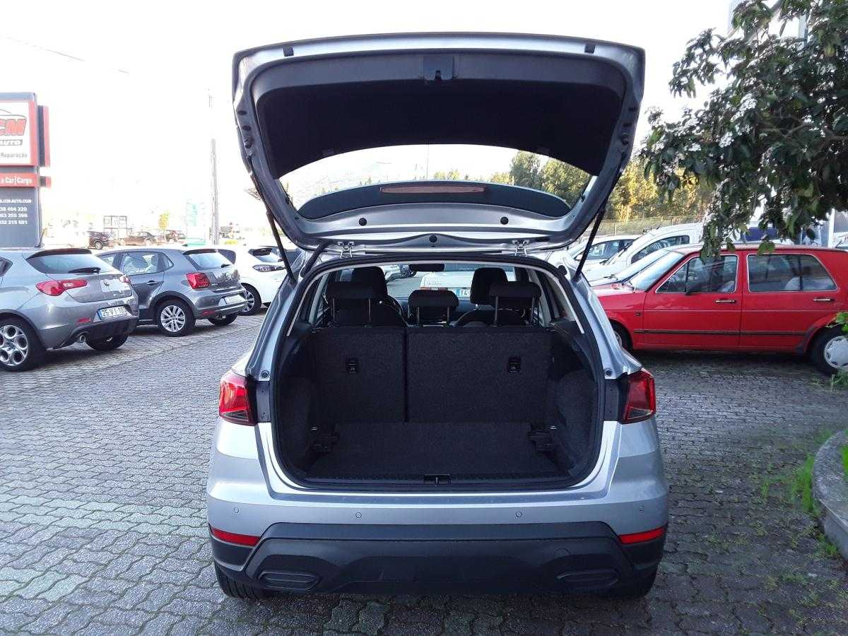 seat-arona-2023-gasolina-999cc