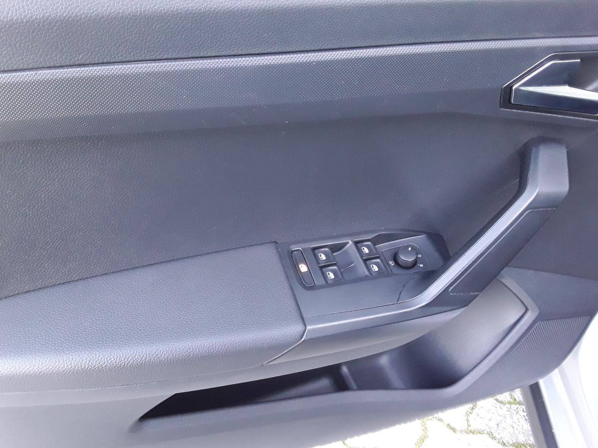 seat-arona-2023-gasolina-999cc