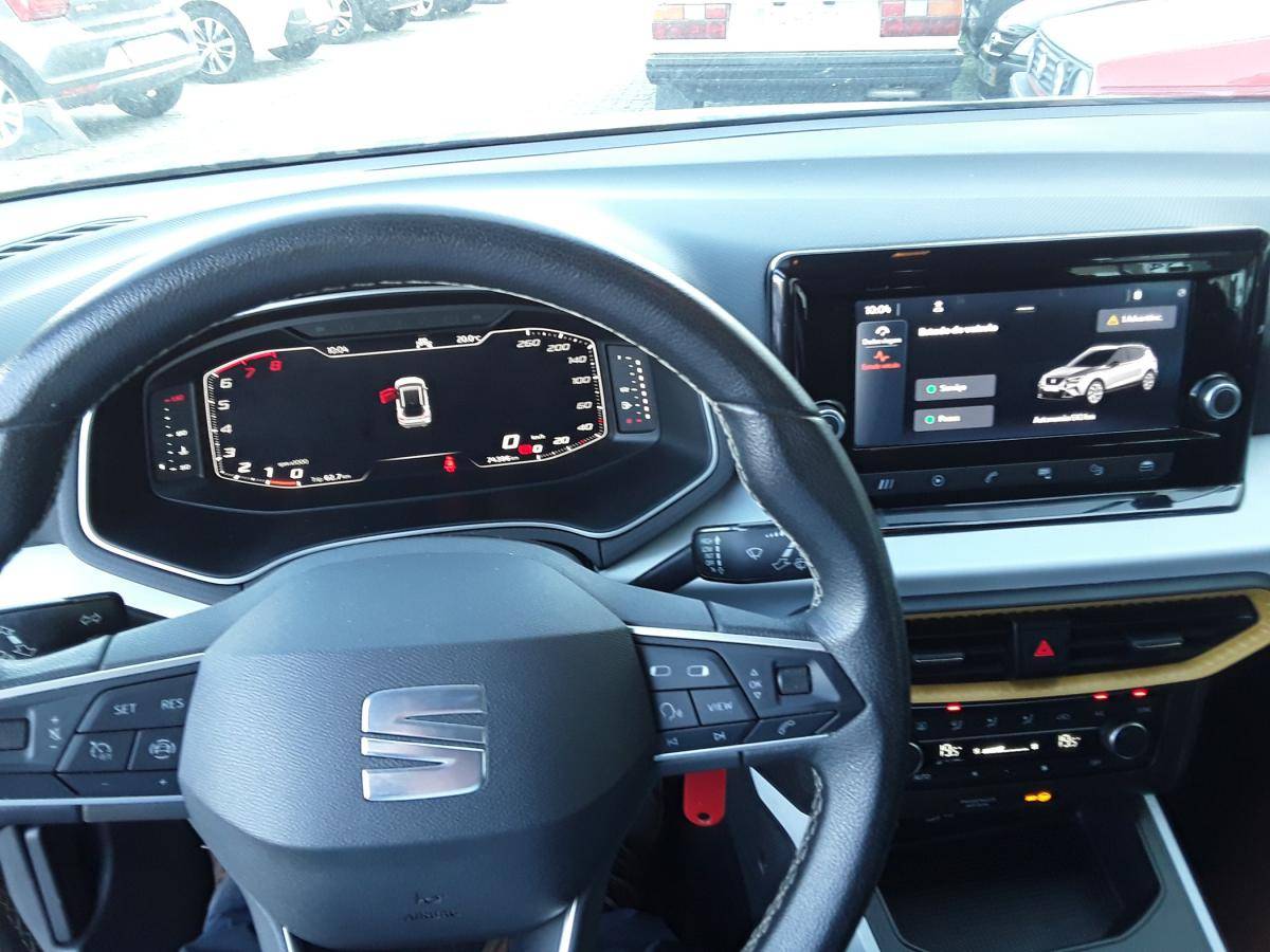 seat-arona-2023-gasolina-999cc