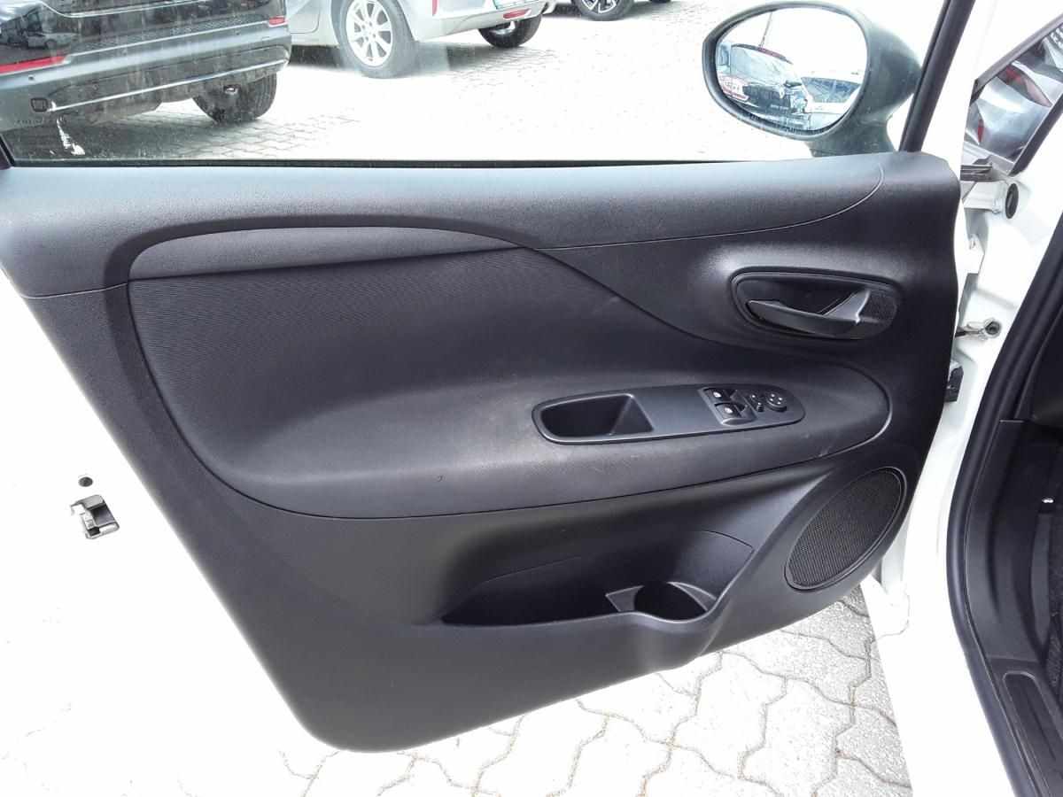 fiat-punto-2018-diesel-1248cc
