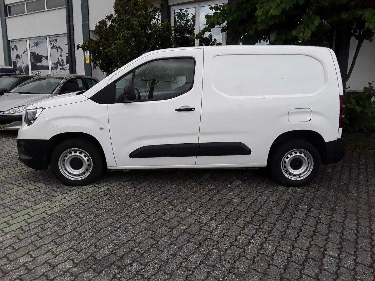 opel-combo-2021-diesel-1499cc
