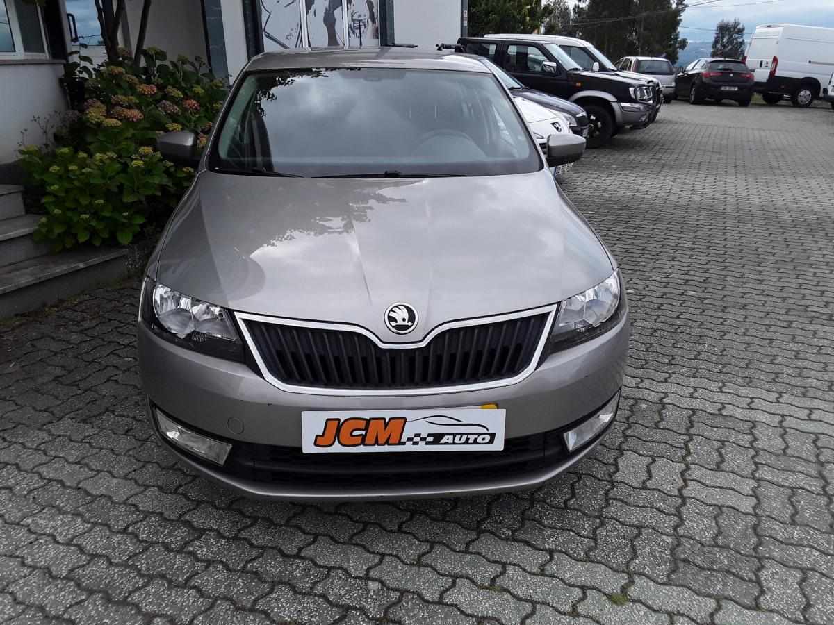 skoda-rapid-spaceback-2015-diesel-1598cc