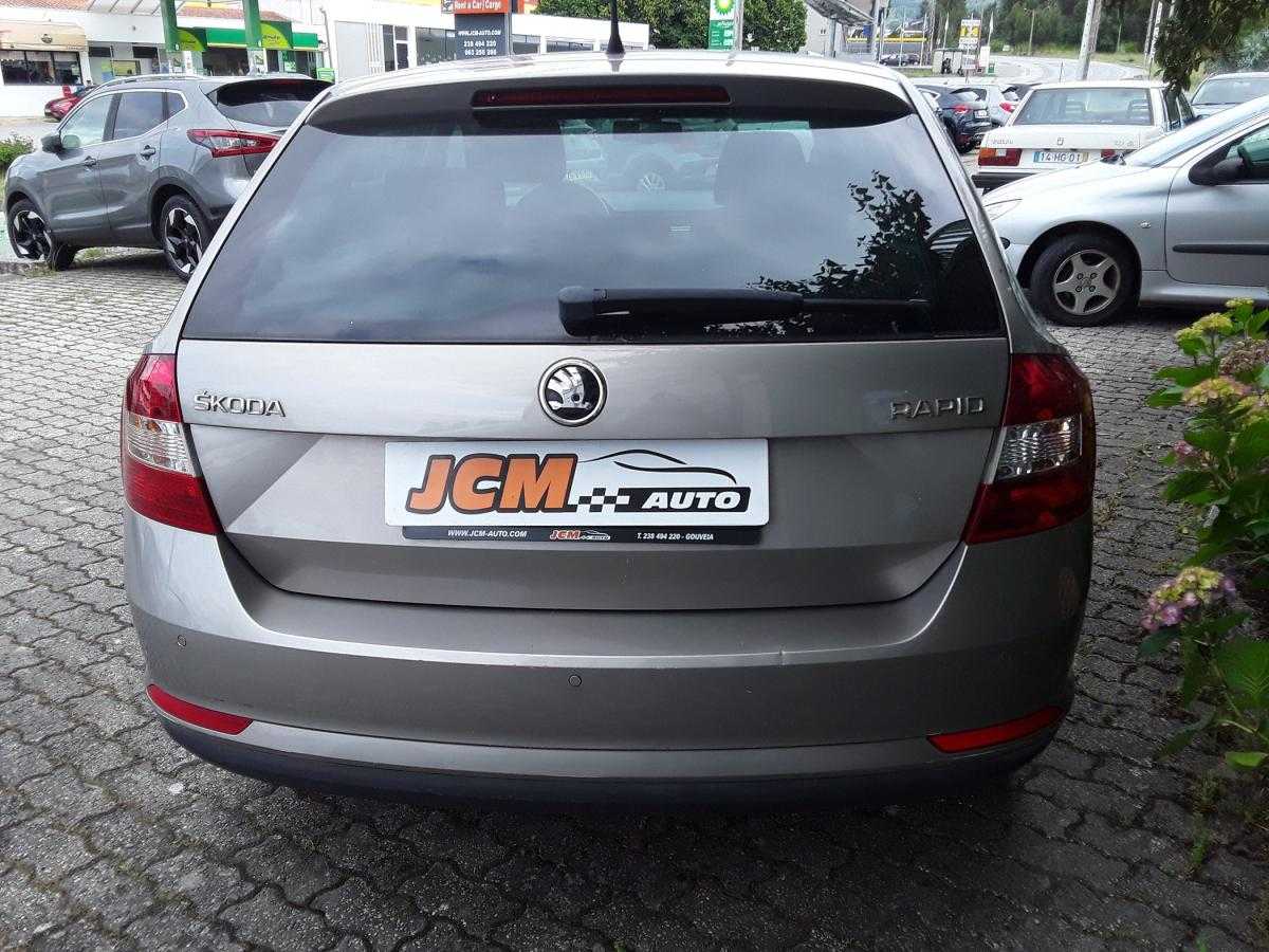 skoda-rapid-spaceback-2015-diesel-1598cc