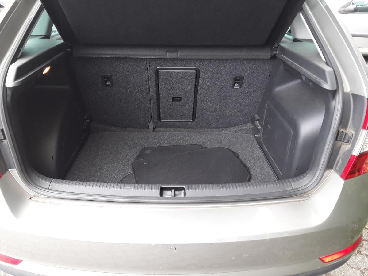 skoda-rapid-spaceback-2015-diesel-1598cc