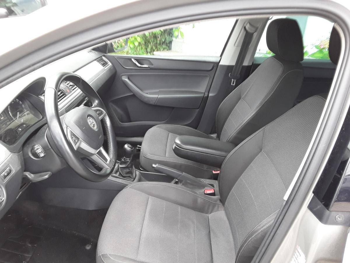 skoda-rapid-spaceback-2015-diesel-1598cc
