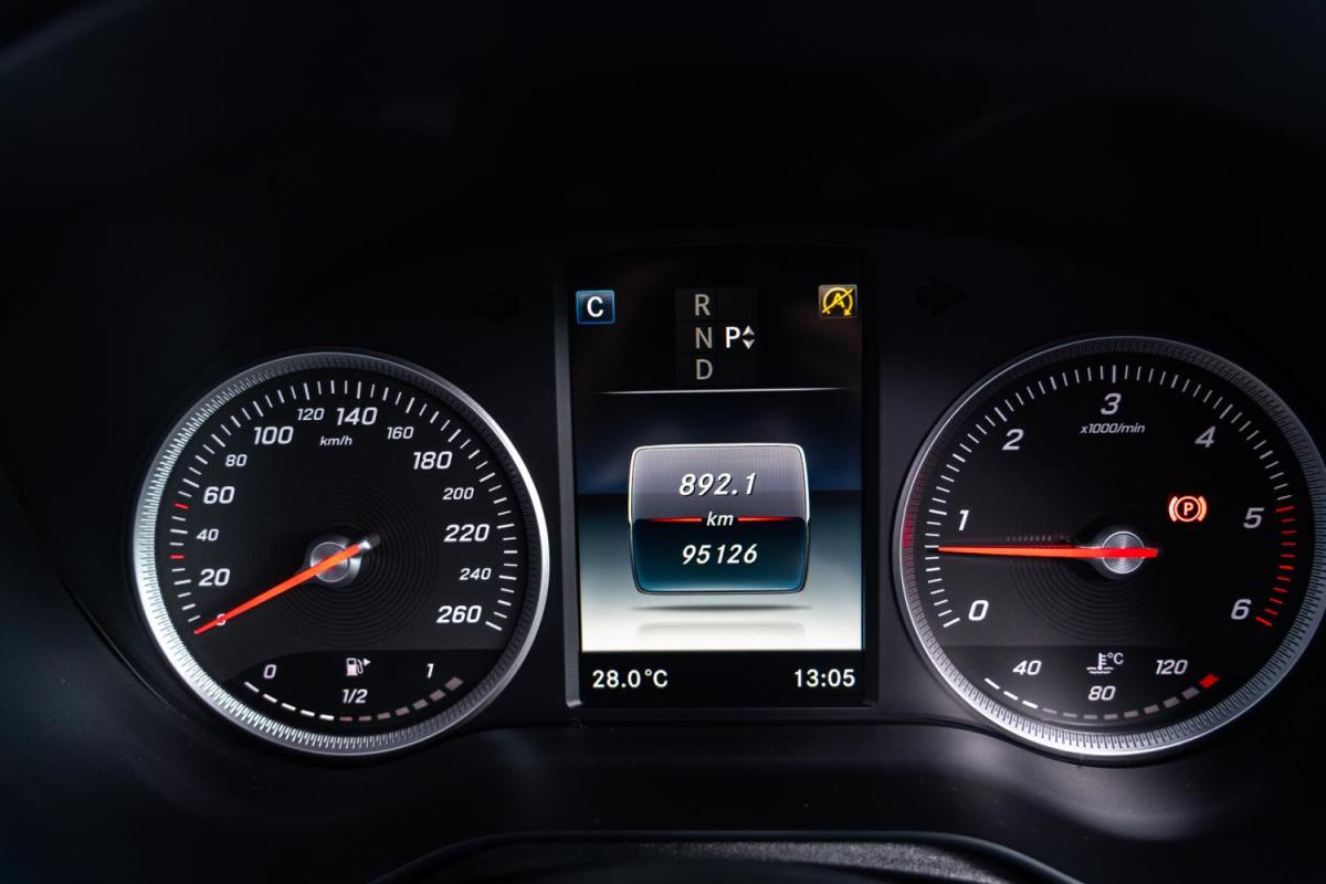 mercedes-benz-glc-2018-diesel-2143cc