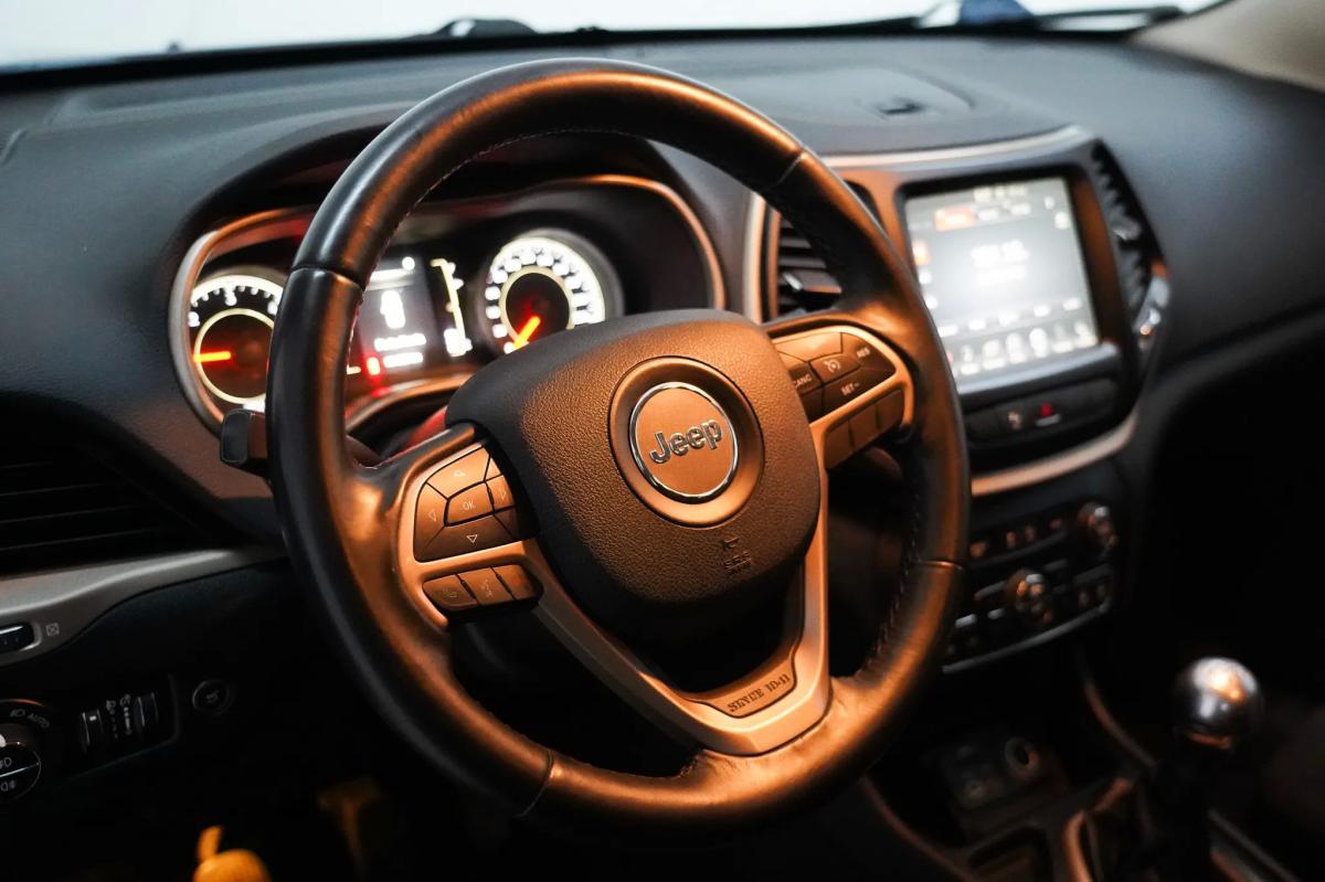 jeep-cherokee-2014-diesel-1956cc