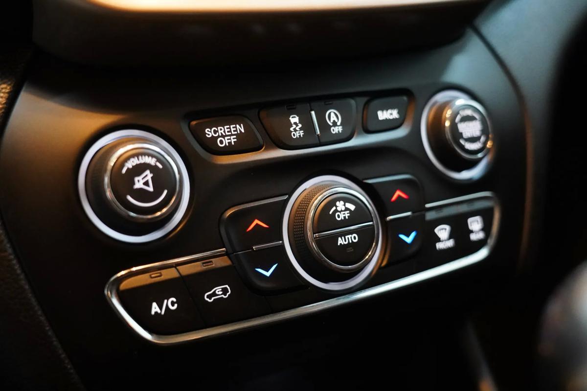 jeep-cherokee-2014-diesel-1956cc