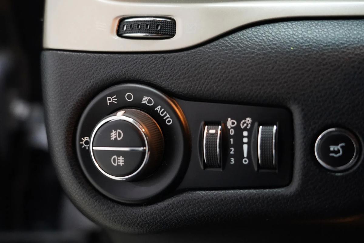 jeep-cherokee-2014-diesel-1956cc