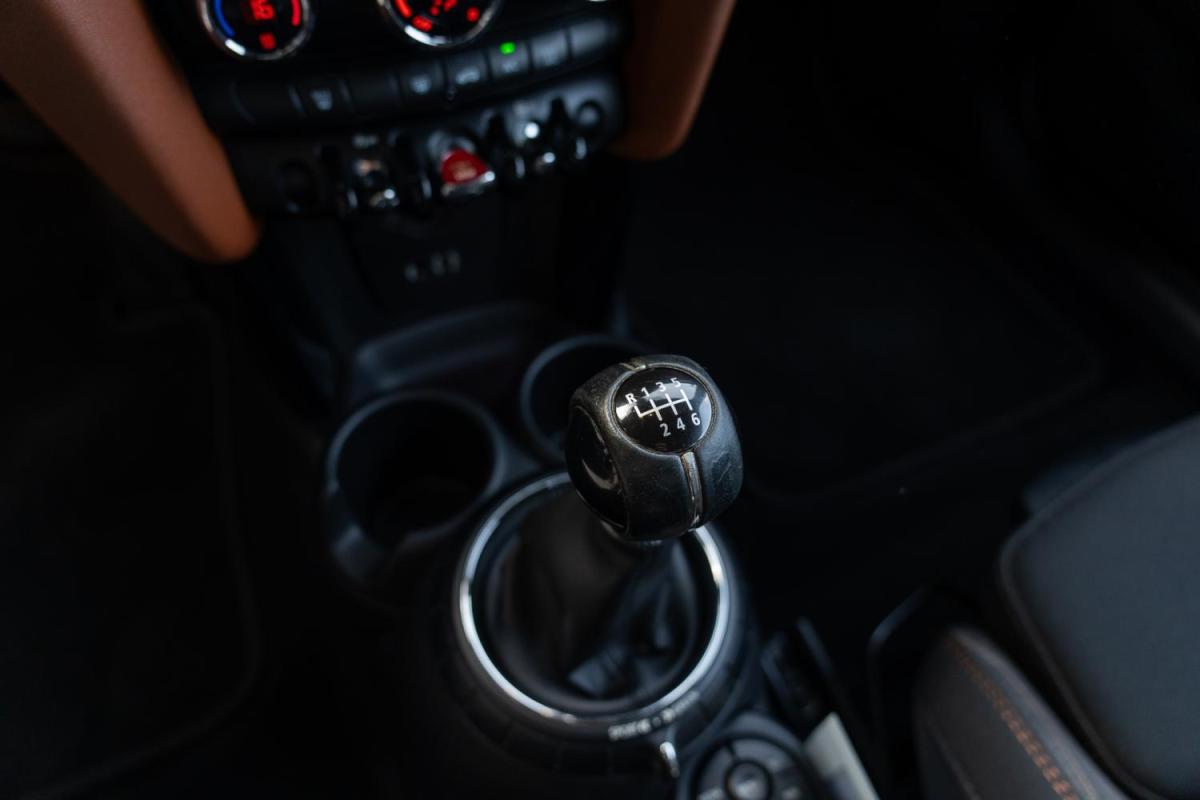 mini-cooper-d-2017-diesel-1496cc