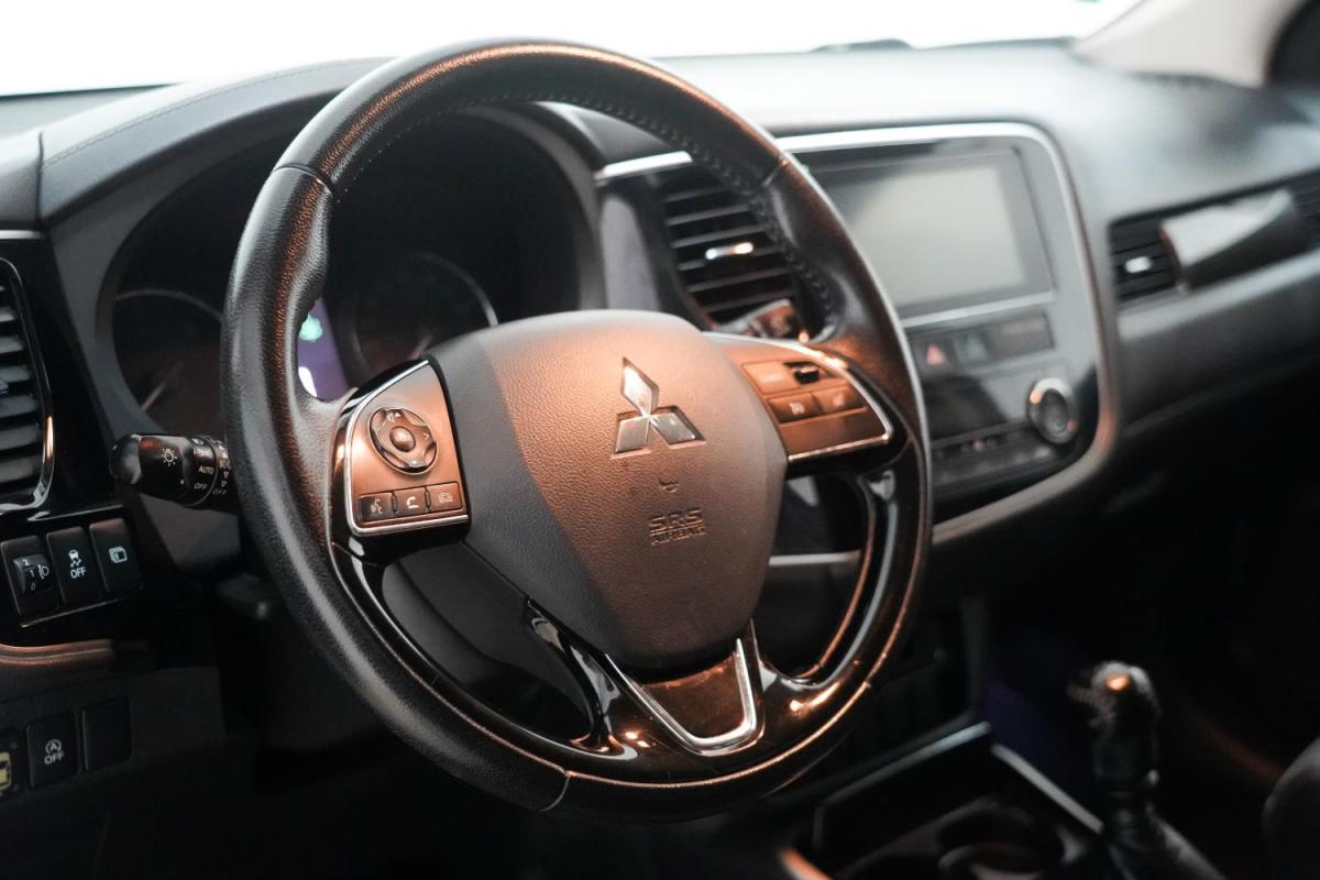 mitsubishi-outlander-2018-diesel-2268cc