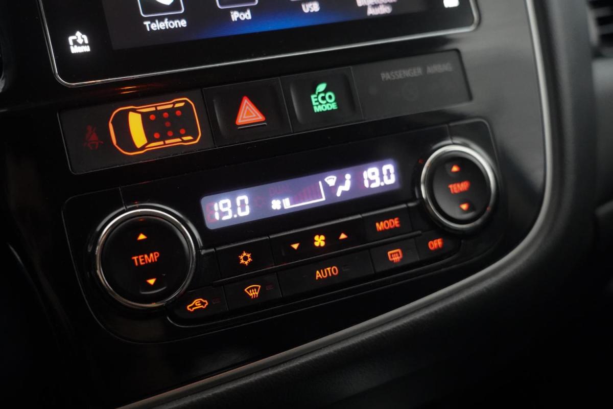 mitsubishi-outlander-2018-diesel-2268cc