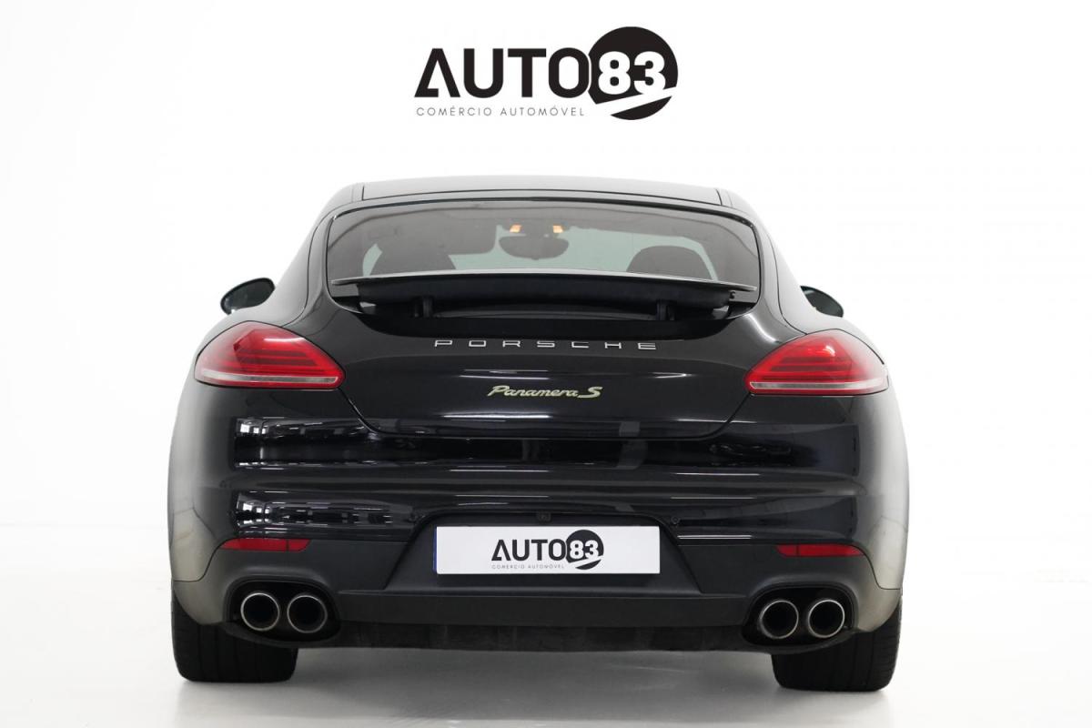 porsche-panamera-2015-hibrido-a-gasolina-2995cc