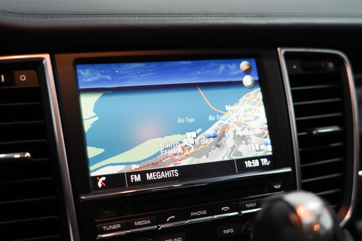 porsche-panamera-2015-hibrido-a-gasolina-2995cc