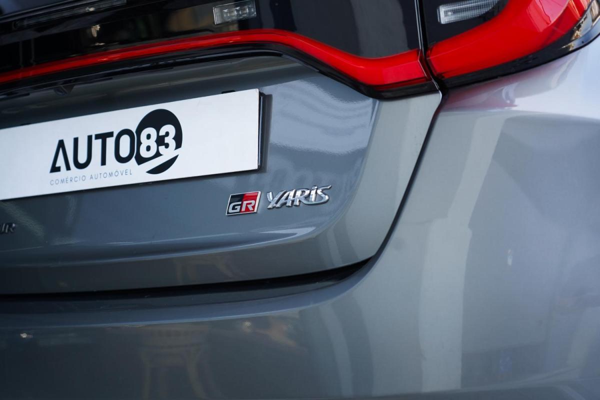 toyota-yaris-2024-gasolina-1618cc