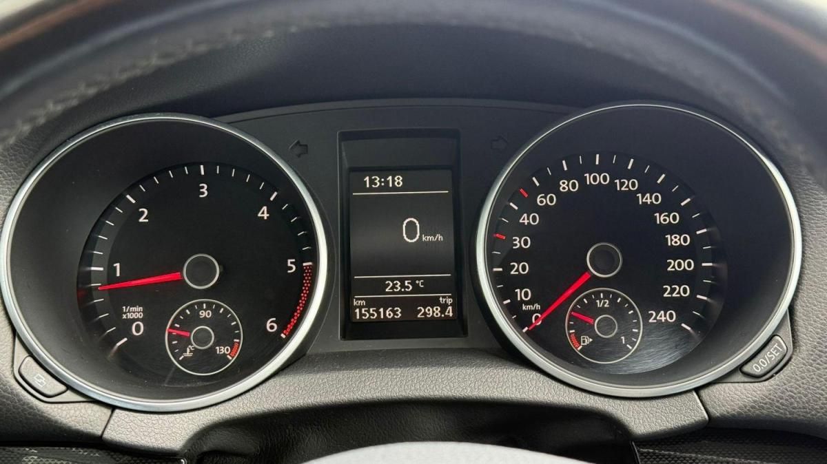 volkswagen-golf-2010-diesel-1598cc