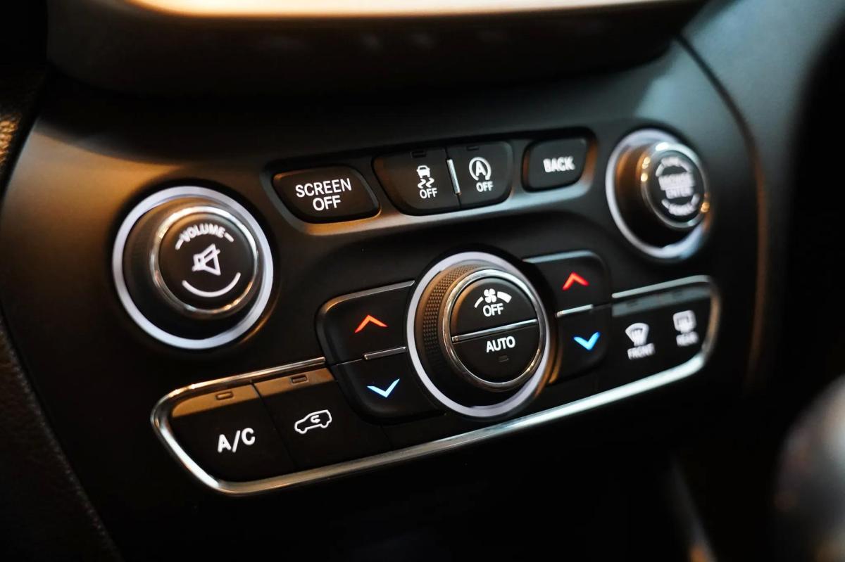 jeep-cherokee-2014-diesel-1956cc