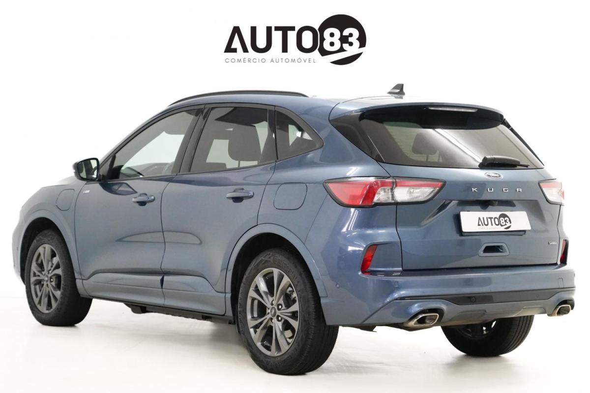 ford-kuga-2023-hibrido-a-gasolina-2488cc