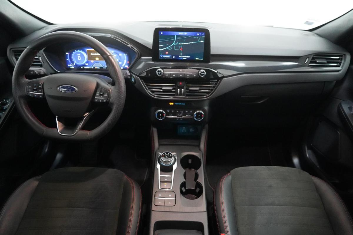 ford-kuga-2023-hibrido-a-gasolina-2488cc
