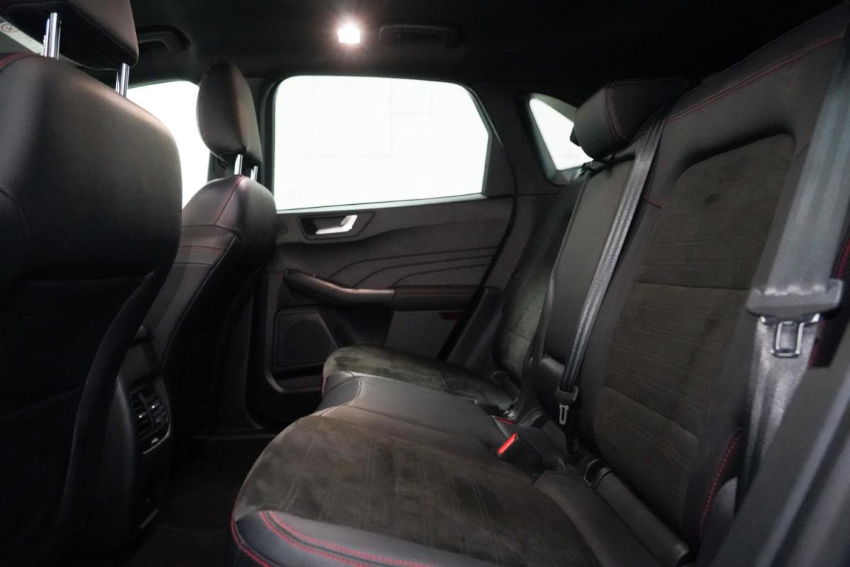 ford-kuga-2023-hibrido-a-gasolina-2488cc
