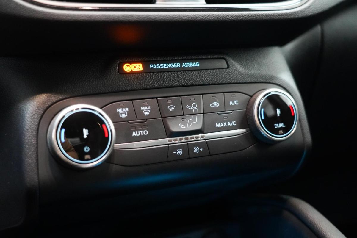 ford-kuga-2023-hibrido-a-gasolina-2488cc