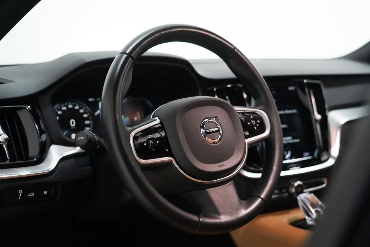 volvo-v60-2019-hibrido-a-gasolina-1969cc