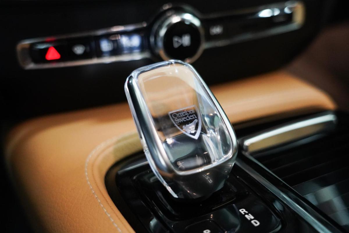 volvo-v60-2019-hibrido-a-gasolina-1969cc